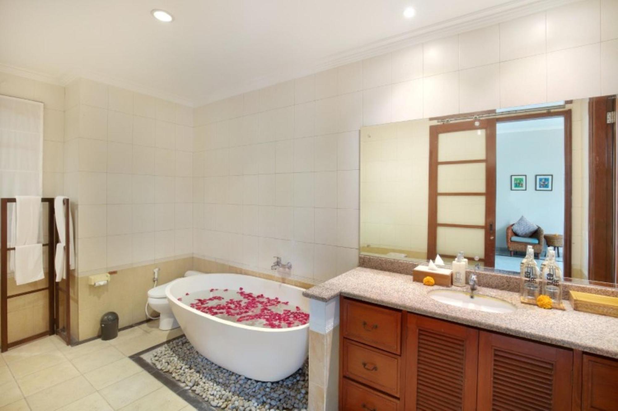 Kecapi Villa Seminyak By Ini Vie Hospitality Zewnętrze zdjęcie