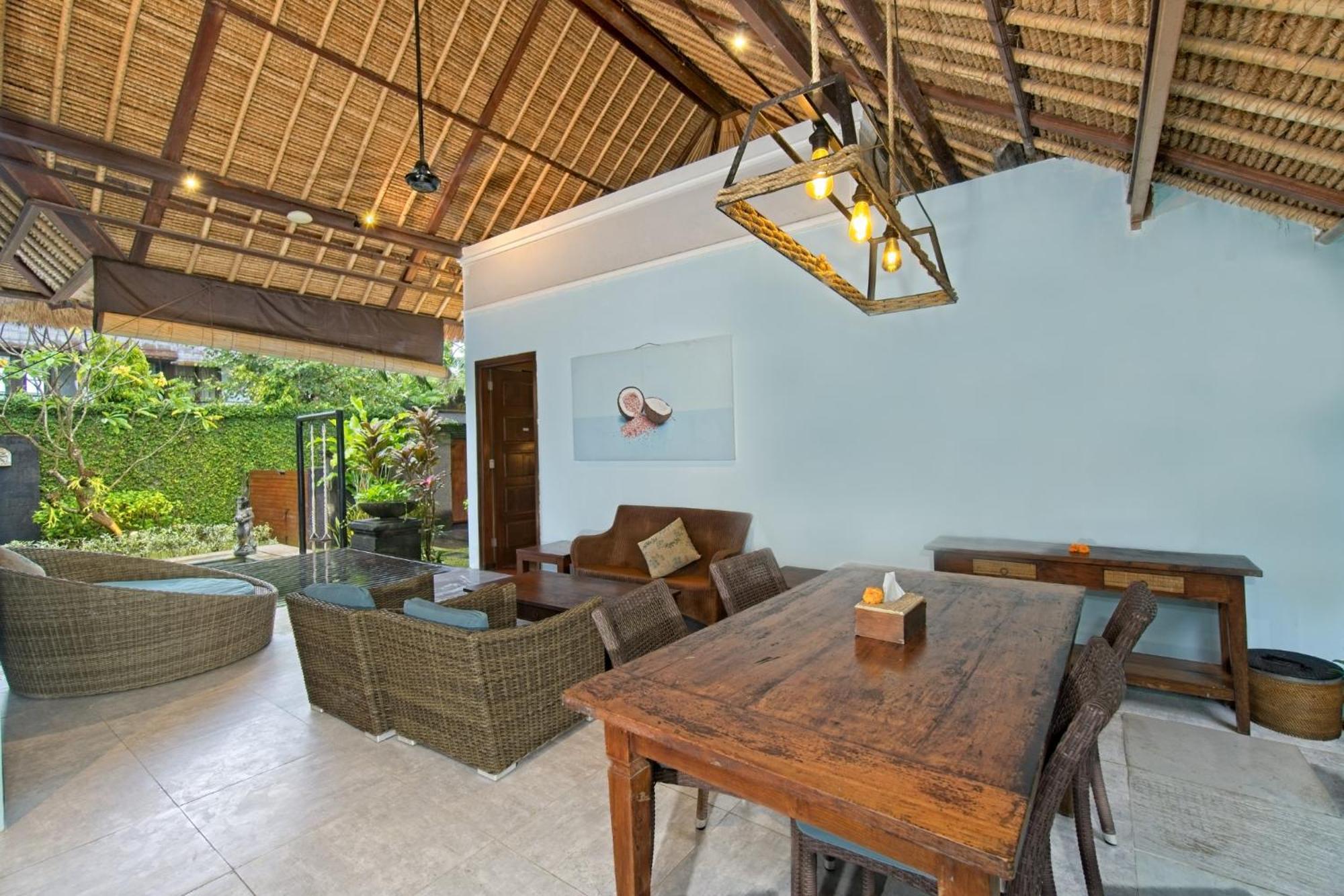 Kecapi Villa Seminyak By Ini Vie Hospitality Zewnętrze zdjęcie