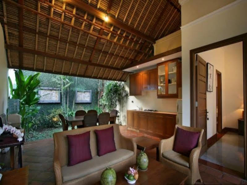 Kecapi Villa Seminyak By Ini Vie Hospitality Zewnętrze zdjęcie